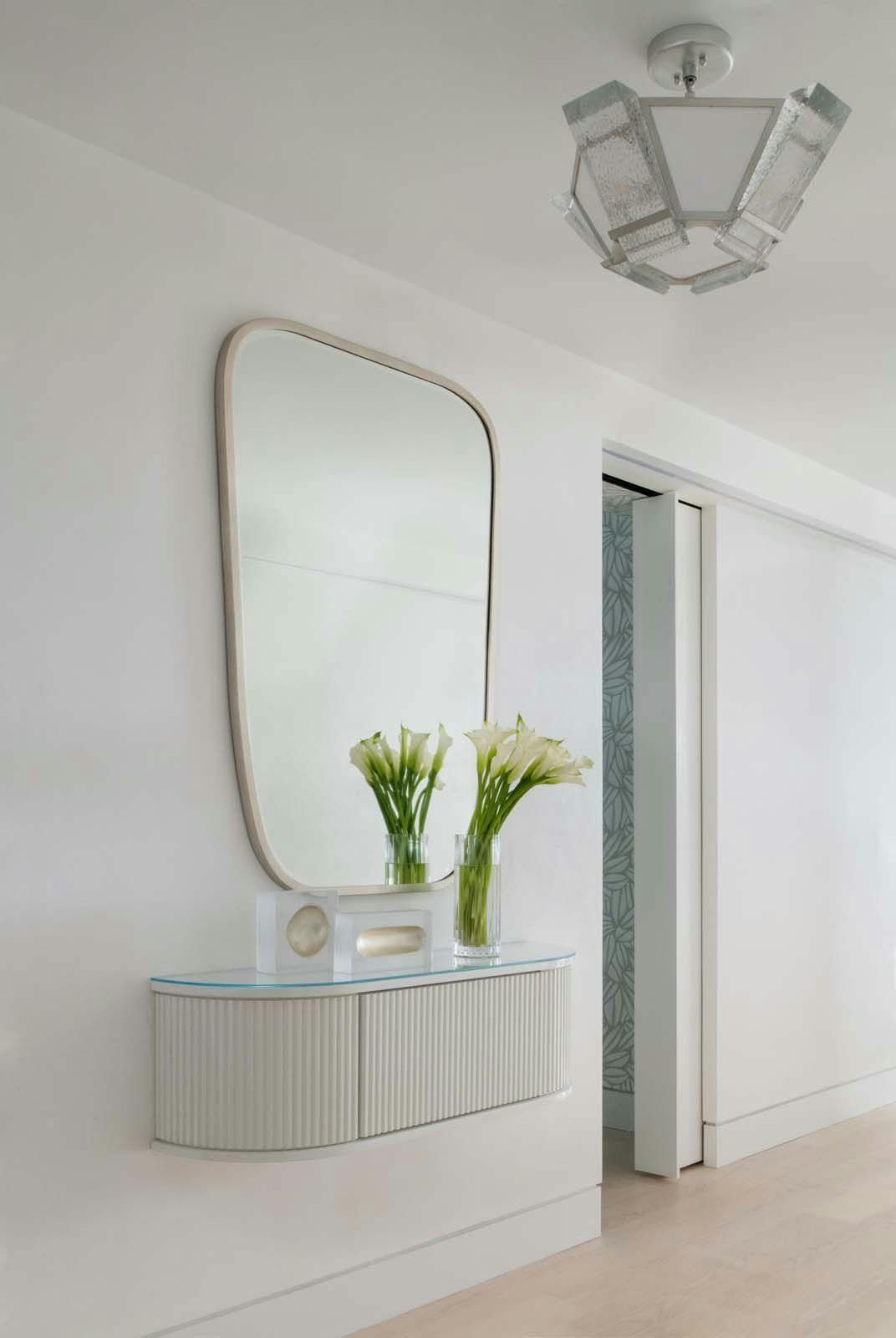Somerset entryway with rectangular mirror and floating shelf